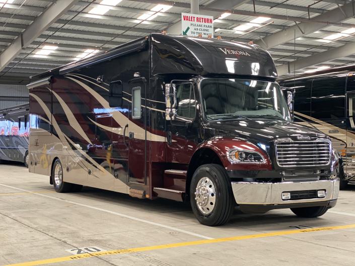 2020 Verona Luxury Coach